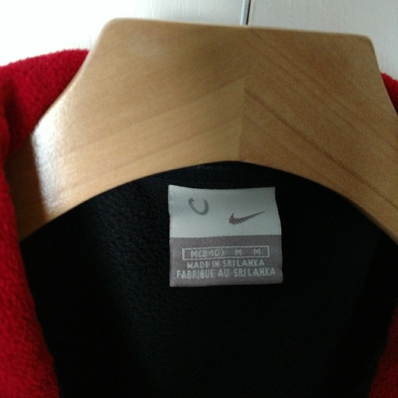 Nike vest - Picture 3 of 6
